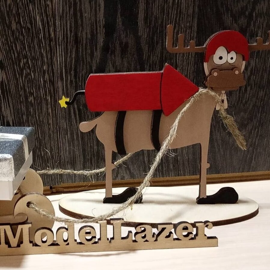 Σετ των 3 Intra απο ξύλο plywood 3mm-4mm πάχος – Ανησυχημένος τάρανδος με χριστουγεννιάτικο ντεκόρ ξύλο με ρόκα 30x35 cm INTRAVECTRY-MY549788