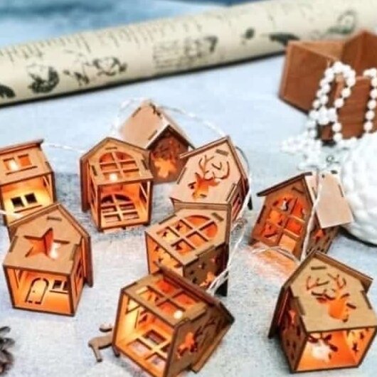 Intra απο ξύλο plywood 3mm-4mm πάχος – ξύλο Χριστουγεννιάτικο Δέντρο Παιχνίδι Σπίτι για Διακόσμηση 30x35 cm INTRAVECTRY-MY557448