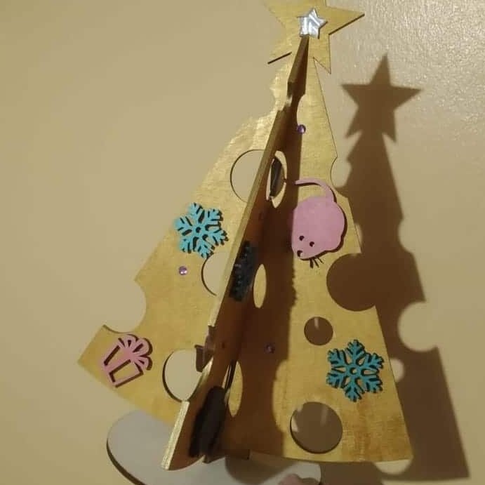 Σετ των 3 Intra απο ξύλο plywood 3mm-4mm πάχος – Μίνι διακοσμητικό χριστουγεννιάτικο δέντρο με ξύλο με ποντίκι και νιφάδες χιονιού 35x40 cm INTRAVECTRY-MY550562