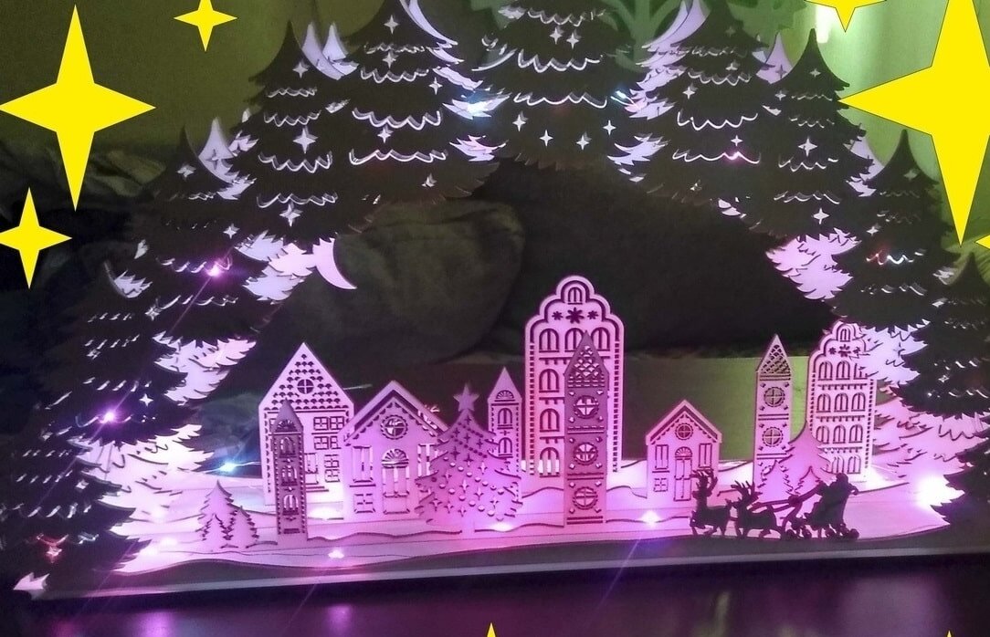 Σετ των 3 Intra απο ξύλο plywood 3mm-4mm πάχος – ξύλο Χριστουγεννιάτικου Χωριού Νυχτερινό Φωτιστικό Διακόσμηση 12x15 cm INTRAVECTRY-MY547930