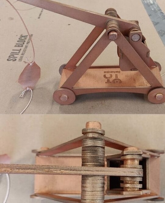 Intra απο ξύλο plywood 3mm-4mm πάχος – ξύλο κιτ ξύλινου μοντέλου καταπέλτη μεσαιωνικού Trebuchet 40x40 cm INTRAVECTRY-MY561513