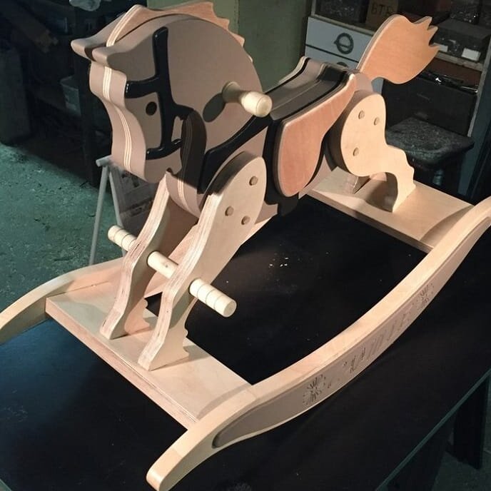 Σετ των 2 Intra απο ξύλο plywood 3mm-4mm πάχος – ξύλο Κοντραπλακέ Rocking Horse 15x15 cm INTRAVECTRY-MY555265