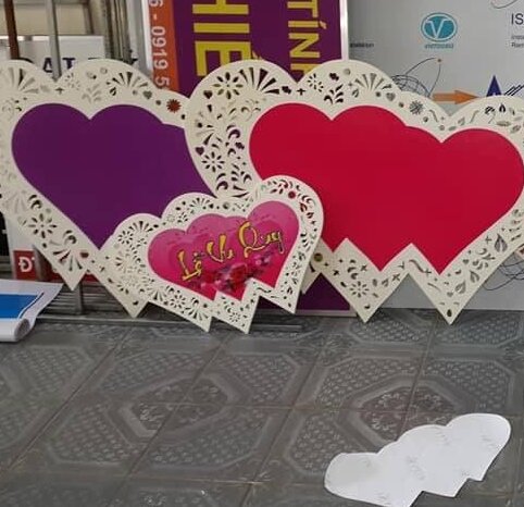 Σετ των 3 Intra απο ξύλο plywood 3mm-4mm πάχος – Ξύλινη κορνίζα με φλοράλ κούφωμα περιγράμματος 35x40 cm INTRAVECTRY-MY556991