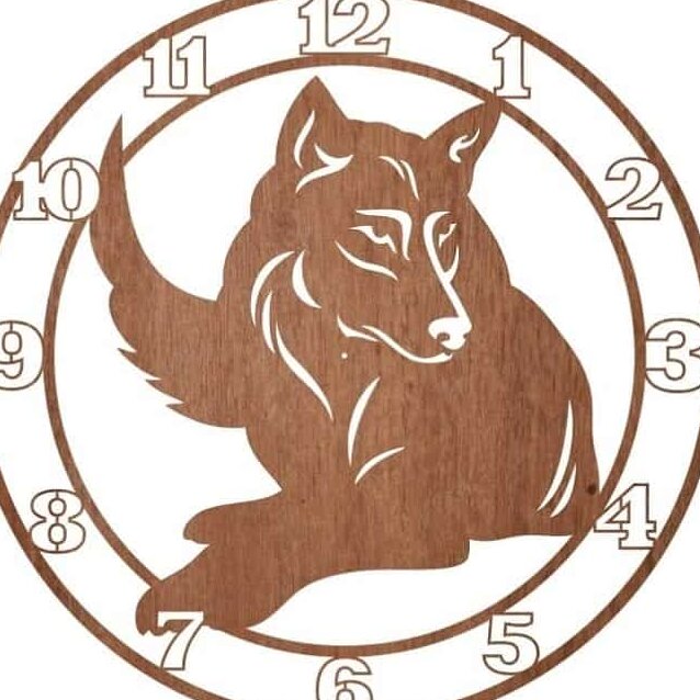 Intra απο ξύλο plywood 3mm-4mm πάχος – ξύλο Ρολόι Τοίχου με Ξύλινο Χαραγμένο Wolf 20x25 cm INTRAVECTRY-MY561086