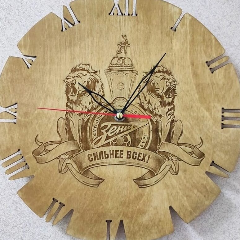 Σετ των 3 Intra απο ξύλο plywood 3mm-4mm πάχος – ξύλο δώρου ρολόι τοίχου Football Club Zenit με χαραγμένο ξύλο 20x25 cm INTRAVECTRY-MY561405