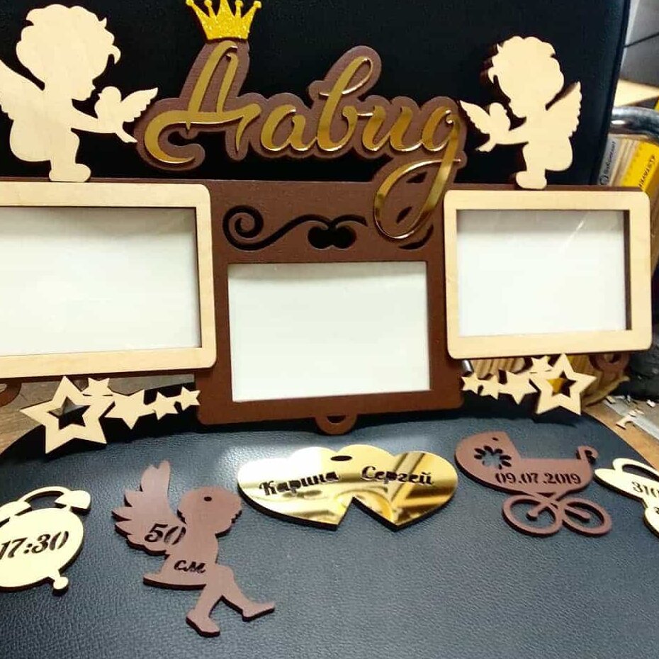 Σετ των 2 Intra απο ξύλο plywood 3mm-4mm πάχος – Εξατομικευμένη κορνίζα λεπτομερειών γέννησης μωρού με ξύλο Angels 25x30 cm INTRAVECTRY-MY558629