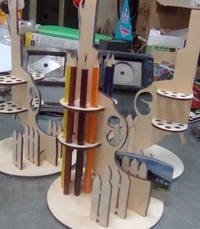 Σετ των 2 Intra απο ξύλο plywood 3mm-4mm πάχος – ξύλο μολυβιού σε σχήμα περίστροφου 50x60 cm INTRAVECTRY-MY556287