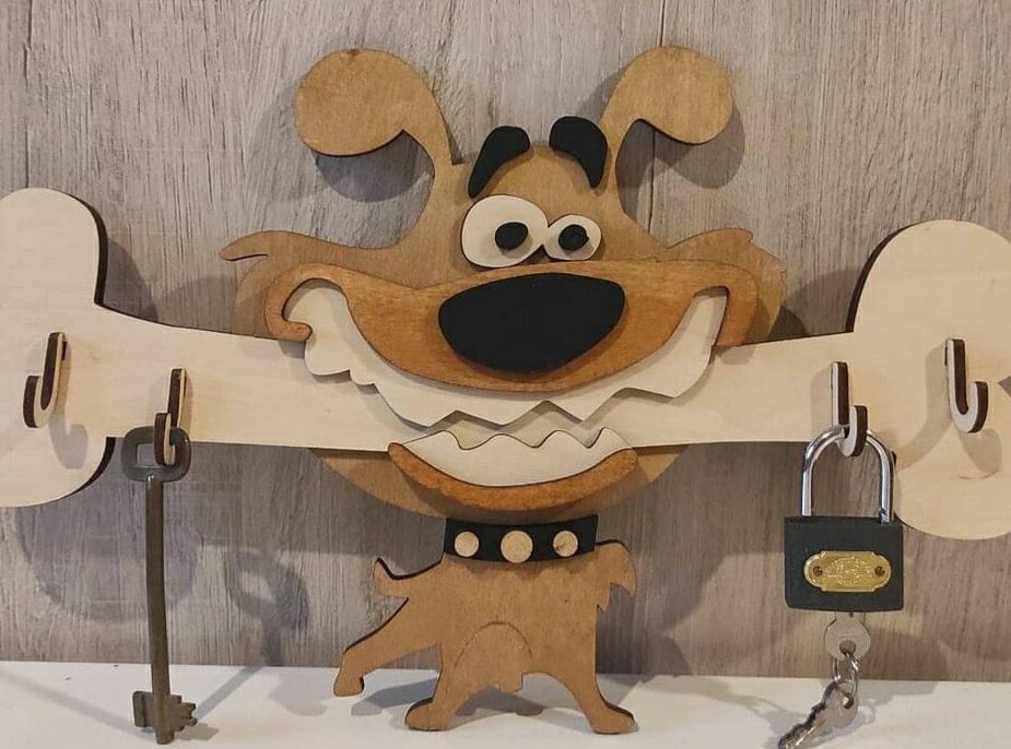 Intra απο ξύλο plywood 3mm-4mm πάχος – Κρεμάστρα για μπρελόκ τοίχου σκύλου 35x40 cm INTRAVECTRY-MY557616