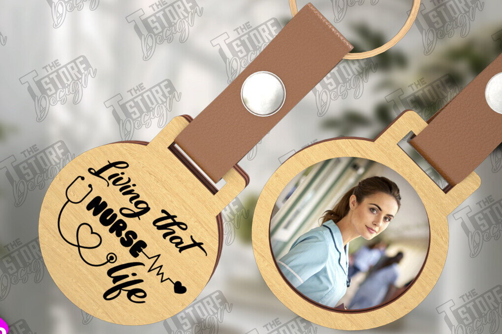 Intra απο ξύλο plywood 3mm-4mm πάχος – Εξατομικευμένο Μπρελόκ Νοσοκόμας με Φωτογραφία Δίασταση  5x5 cm INTRAFABR-111798788