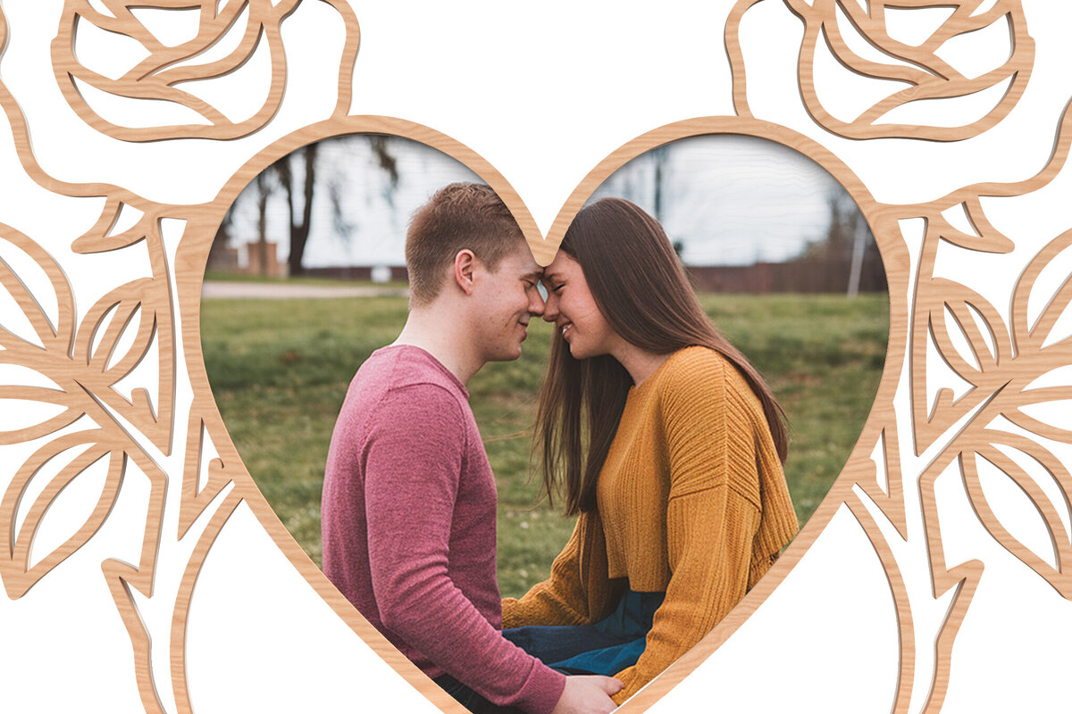 Σετ των 2 Intra απο ξύλο plywood 3mm-4mm πάχος – Κορνίζα φωτογραφιών με κομμένο λέιζερ Rose Heart Δίασταση  20x20 cm INTRAFABR-110165501