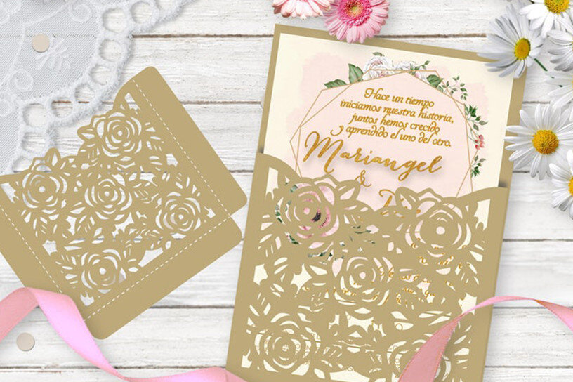 Σετ των 2 Intra απο ξύλο plywood 3mm-4mm πάχος – Τριαντάφυλλο Προσκλητήριο Γάμου Laser Δίασταση  20x20 cm INTRAFABR-19159699