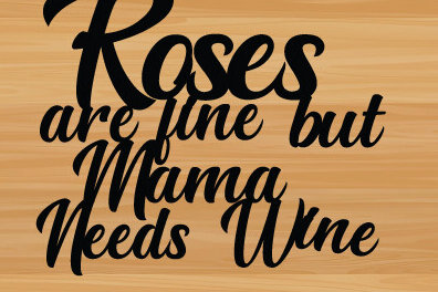 Σετ των 2 Intra απο ξύλο plywood 3mm-4mm πάχος – Τα τριαντάφυλλα είναι ωραία, αλλά η μαμά χρειάζεται λέιζερ κρασιού Δίασταση  20x20 cm INTRAFABR-87835624