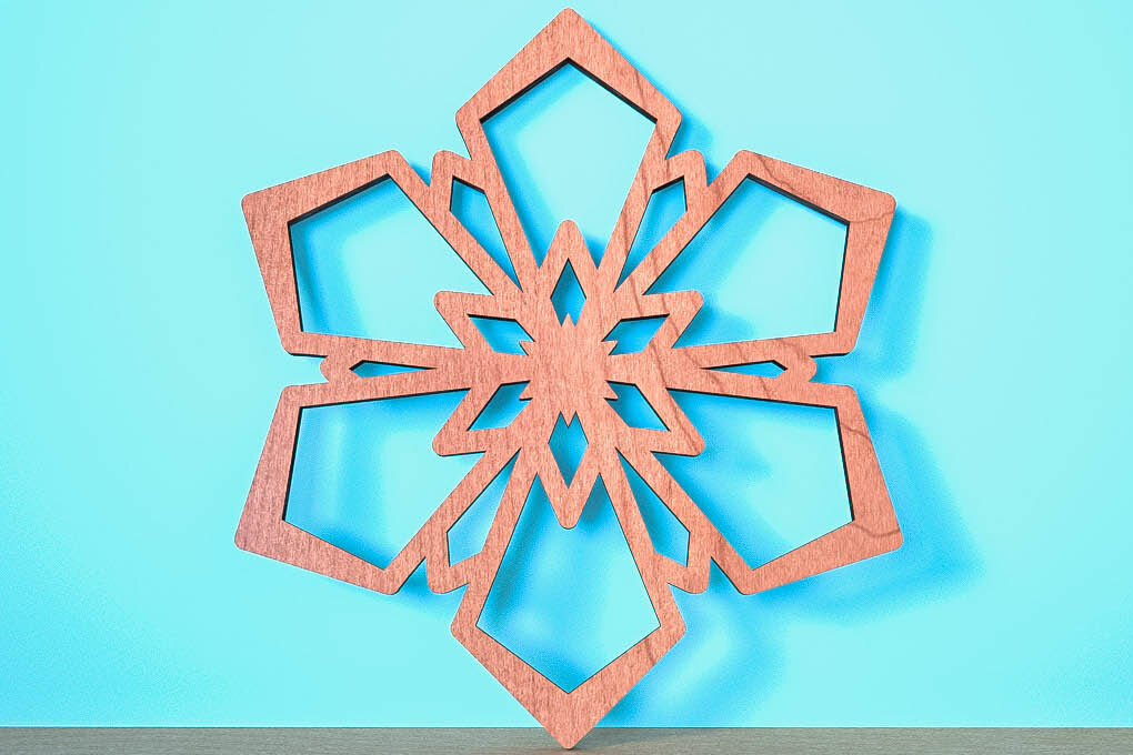 Σετ των 2 Intra απο ξύλο plywood 3mm-4mm πάχος – Snowflake |Χριστουγεννιάτικο Laser Δίασταση  20x20 cm INTRAFABR-75321348