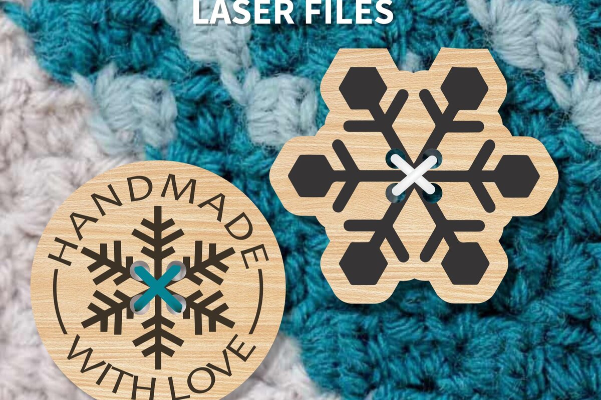 Σετ των 2 Intra απο ξύλο plywood 3mm-4mm πάχος – Χειροποίητα κουμπιά σε σχήμα νιφάδας χιονιού Δίασταση  20x20 cm INTRAFABR-106311727
