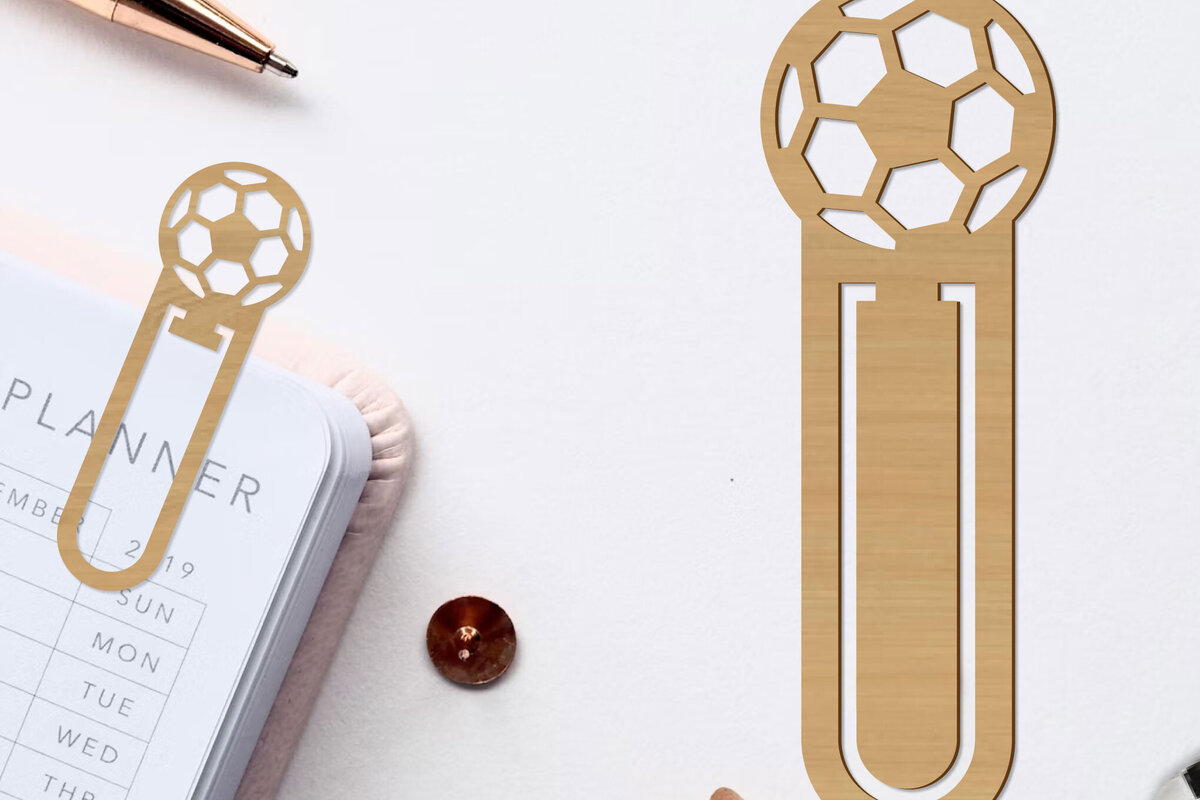 Σετ των 2 Intra απο ξύλο plywood 3mm-4mm πάχος – Μπάλα ποδοσφαίρου σελιδοδείκτης Papercut Δίασταση  20x20 cm INTRAFABR-97250934