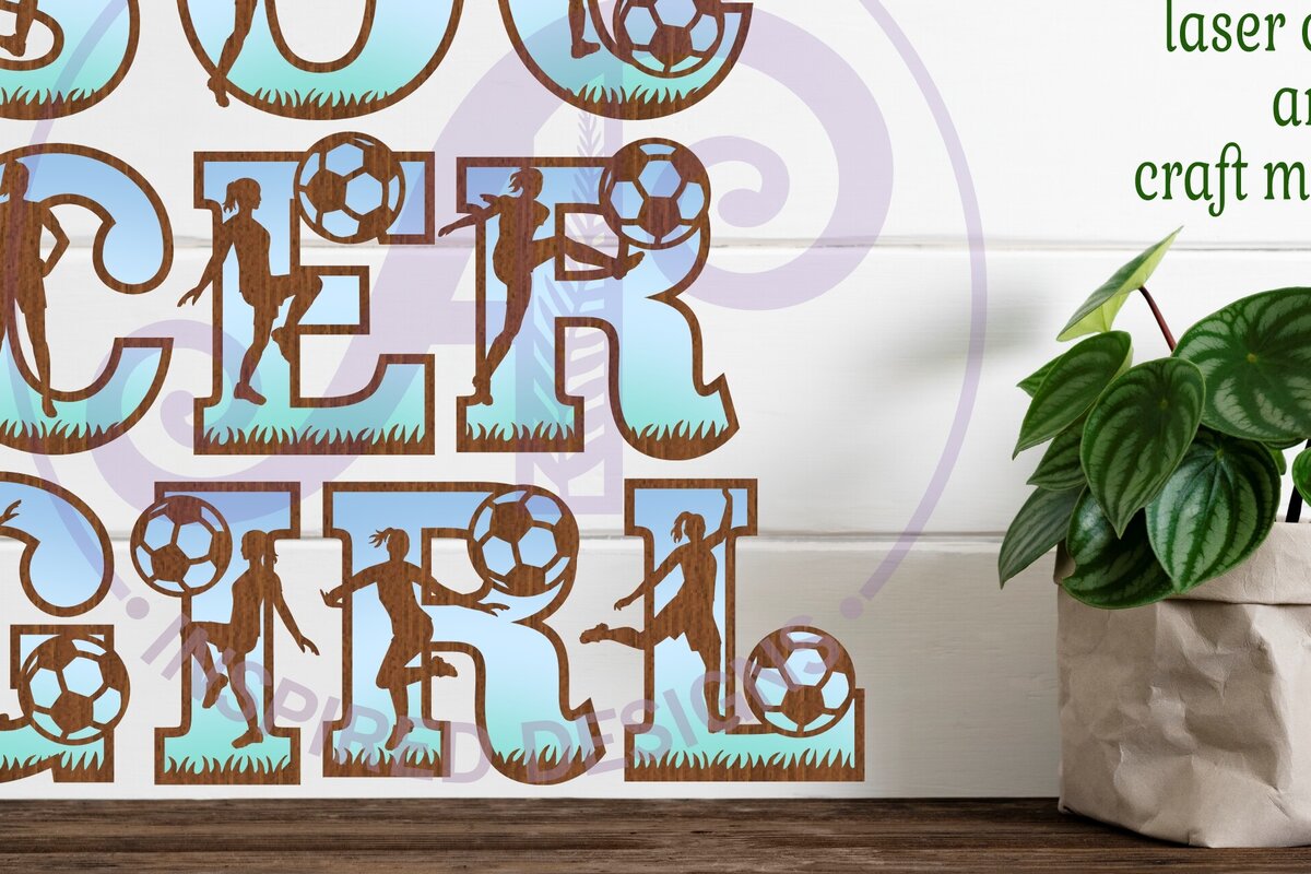 Σετ των 2 Intra απο ξύλο plywood 3mm-4mm πάχος – Γράμματα παίκτριας ποδοσφαίρου/ποδοσφαίρου Δίασταση  20x20 cm INTRAFABR-92279350