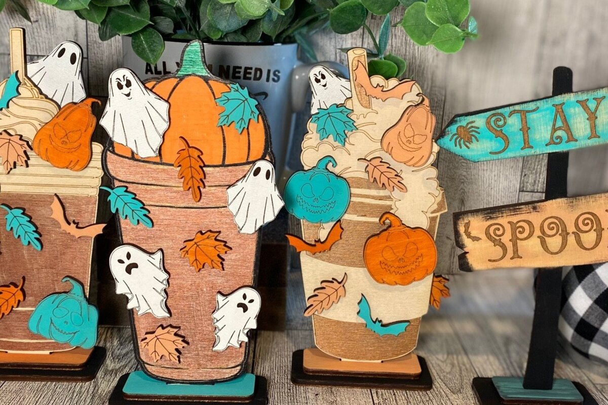 Σετ των 2 Intra απο ξύλο plywood 3mm-4mm πάχος – Spooky Fall Coffee Laser Δίασταση  20x20 cm INTRAFABR-38013414