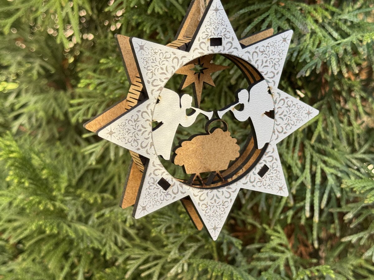 Σετ των 2 Intra απο ξύλο plywood 3mm-4mm πάχος – Χριστουγεννιάτικο στολίδι σε σχήμα αστεριού Δίασταση  20x20 cm INTRAFABR-109607950