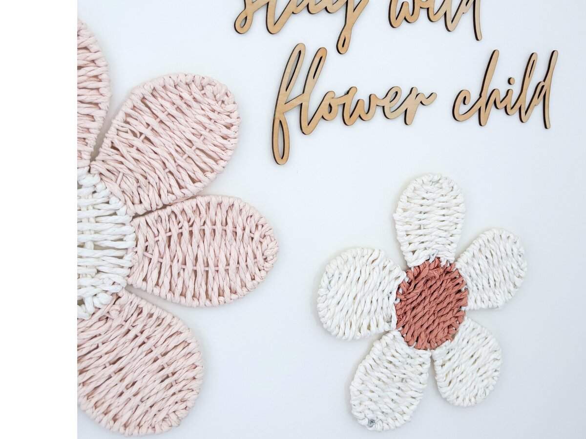 Σετ των 2 Intra απο ξύλο plywood 3mm-4mm πάχος – Λέξεις σεναρίου Stay Wild Flower Child Δίασταση  20x20 cm INTRAFABR-109862073