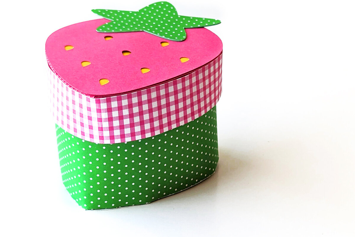 Σετ των 2 Intra απο ξύλο plywood 3mm-4mm πάχος – Στρογγυλό κουτί δώρου φράουλα με καπάκι Δίασταση  20x20 cm INTRAFABR-102079362