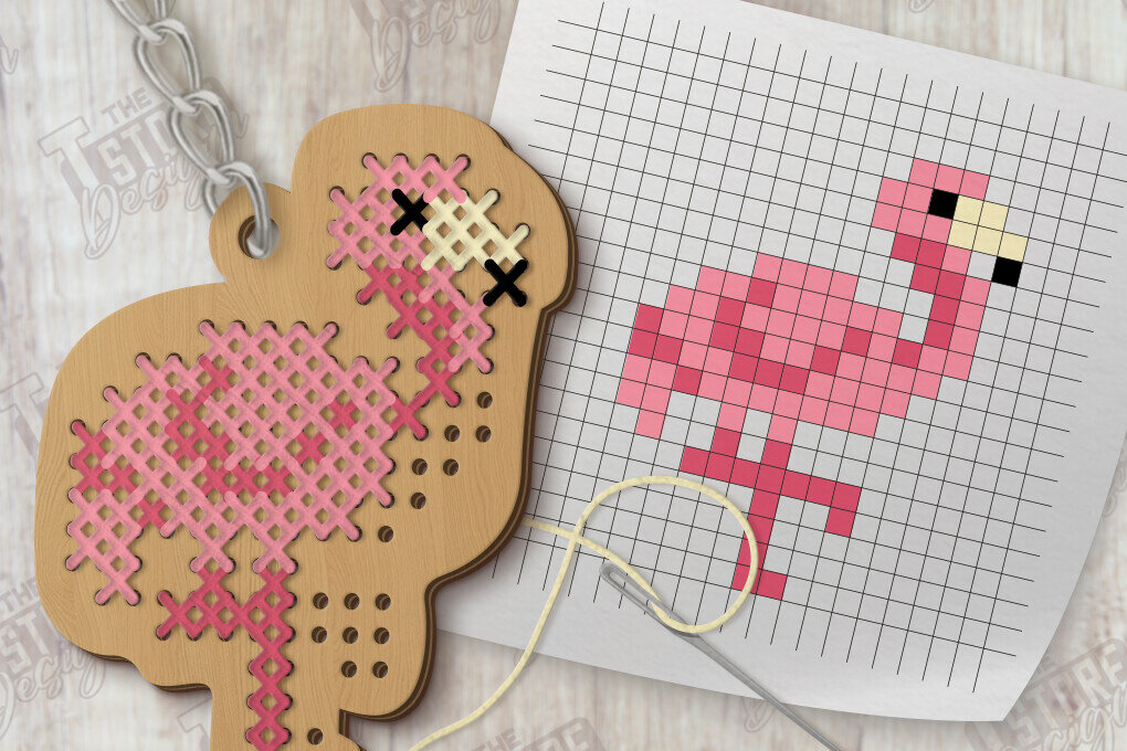 Σετ των 3 Intra απο ξύλο plywood 3mm-4mm πάχος – Κοπή με λέιζερ μπρελόκ με καλοκαιρινή σταυροβελονιά Δίασταση  5x5 cm INTRAFABR-123505277