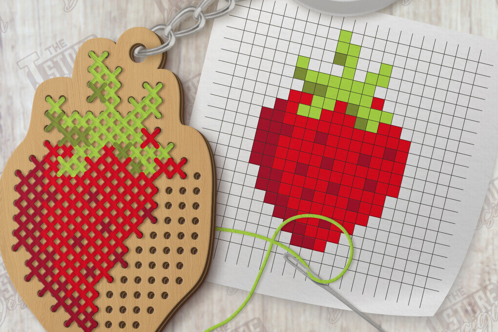 Σετ των 3 Intra απο ξύλο plywood 3mm-4mm πάχος – Κοπή με λέιζερ μπρελόκ με καλοκαιρινή σταυροβελονιά Δίασταση  5x5 cm INTRAFABR-123770145