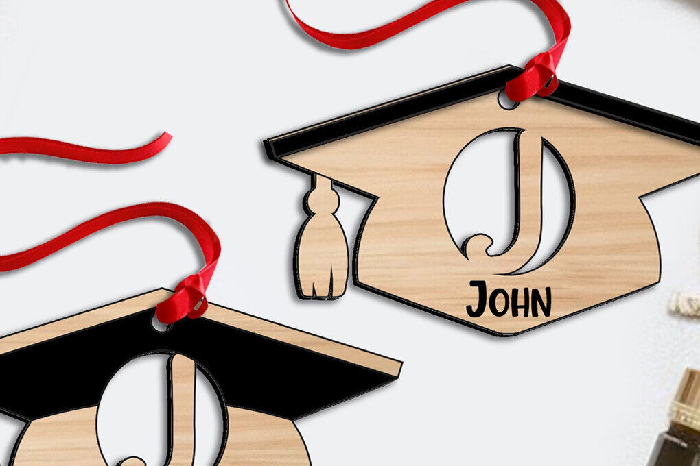 Σετ των 2 Intra απο ξύλο plywood 3mm-4mm πάχος – SVG Graduation Laser Letter J Στολίδι Δίασταση  20x20 cm INTRAFABR-115914714