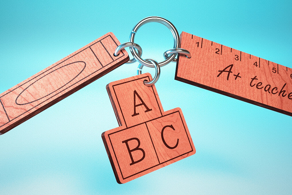 Σετ των 2 Intra απο ξύλο plywood 3mm-4mm πάχος – Teacher Keychain | Δάσκαλος Δίασταση  5x5 cm INTRAFABR-65563422