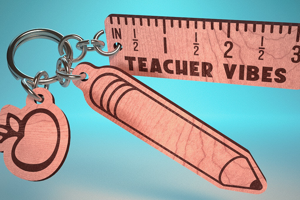 Σετ των 2 Intra απο ξύλο plywood 3mm-4mm πάχος – Teacher Keychain | Δάσκαλος Δίασταση  5x5 cm INTRAFABR-65201718