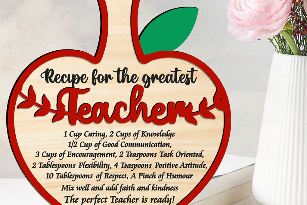 Σετ των 2 Intra απο ξύλο plywood 3mm-4mm πάχος – Συνταγή Δασκάλου Δώρο Καρδιά Πίνακα κοπής Δίασταση  20x20 cm INTRAFABR-103443006