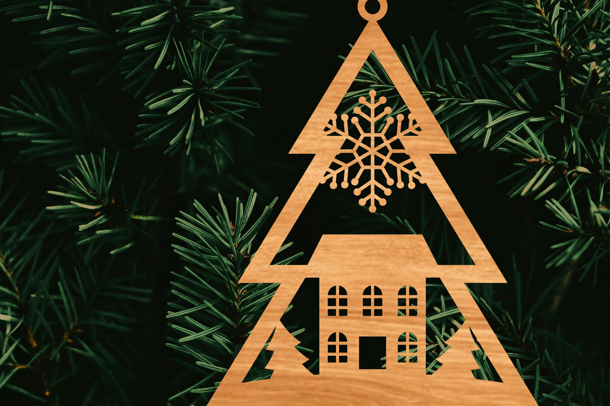 Σετ των 2 Intra απο ξύλο plywood 3mm-4mm πάχος – Χριστουγεννιάτικο στολίδι σε σχήμα δέντρου Δίασταση  20x20 cm INTRAFABR-107371486