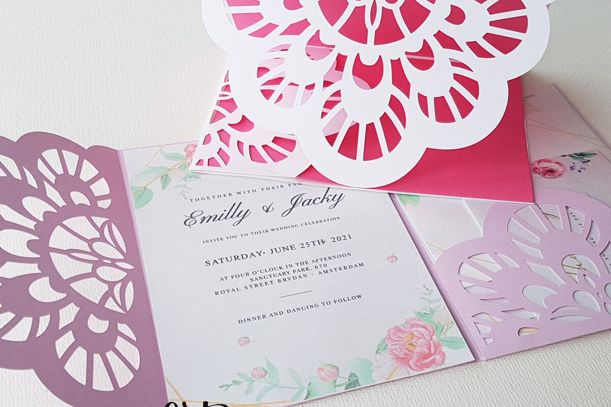 Σετ των 2 Intra απο ξύλο plywood 3mm-4mm πάχος – Προσκλητήριο γάμου Trifold Pocket Δίασταση  20x20 cm INTRAFABR-28872109