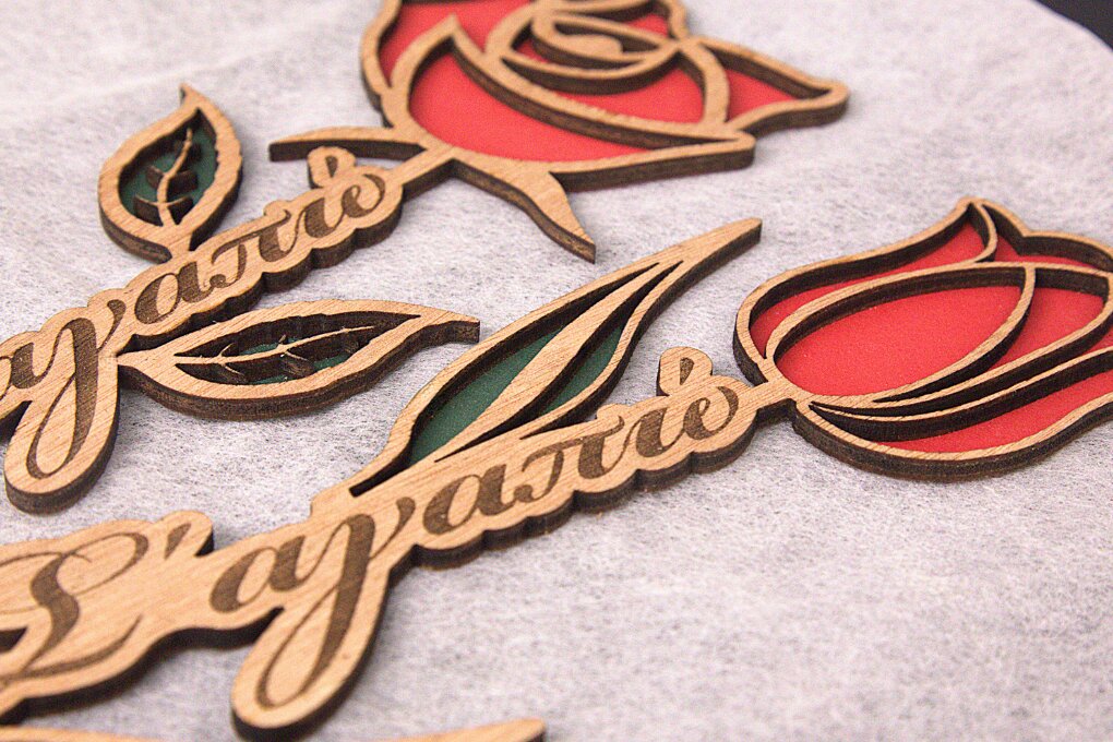 Σετ των 2 Intra απο ξύλο plywood 3mm-4mm πάχος – Λουλούδια Αγίου Βαλεντίνου τριαντάφυλλο και τουλίπα Δίασταση  20x20 cm INTRAFABR-115626745