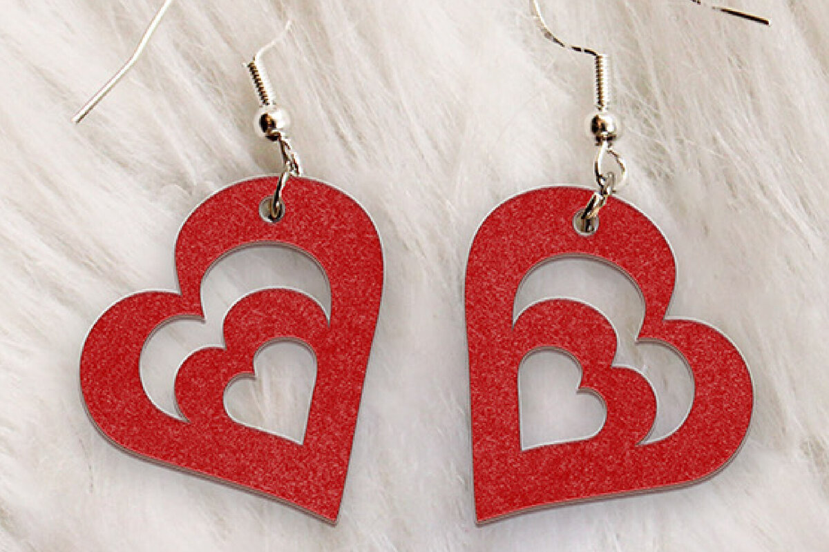 Σετ των 3 Intra απο ξύλο plywood 3mm-4mm πάχος – Σκουλαρίκια Καρδιά Αγίου Βαλεντίνου κοπής με λέιζερ. Δίασταση  5x5 cm INTRAFABR-112658367