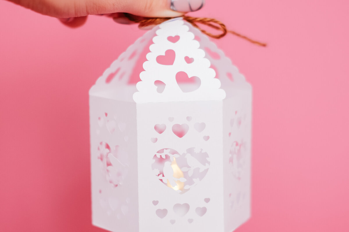 Σετ των 2 Intra απο ξύλο plywood 3mm-4mm πάχος – Πρότυπο φαναριού Αγίου Βαλεντίνου Δίασταση  20x20 cm INTRAFABR-107459843