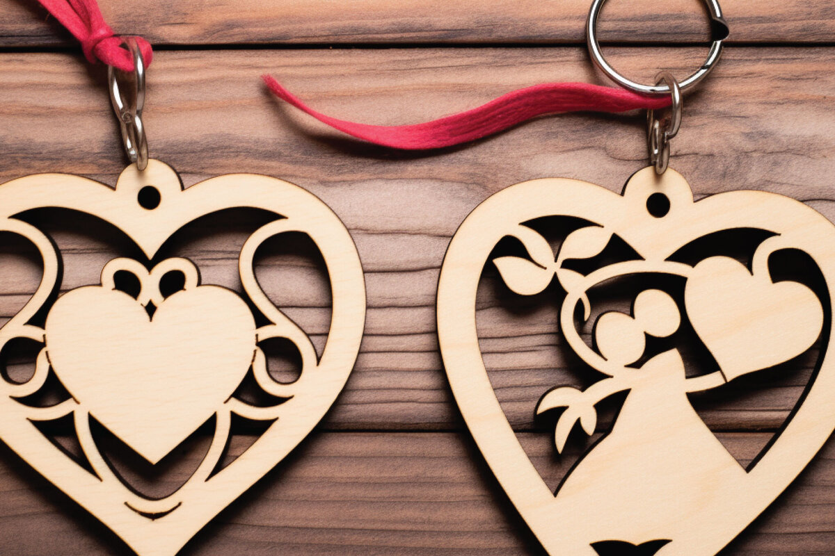 Σετ των 3 Intra απο ξύλο plywood 3mm-4mm πάχος – Μπρελόκ Αγίου Βαλεντίνου Design Δίασταση  5x5 cm INTRAFABR-85772023