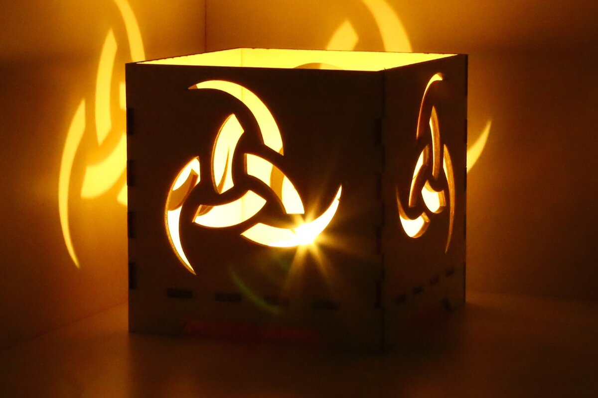 Σετ των 2 Intra απο ξύλο plywood 3mm-4mm πάχος – Κηροπήγιο Viking Triple Horn Δίασταση  20x20 cm INTRAFABR-111087070