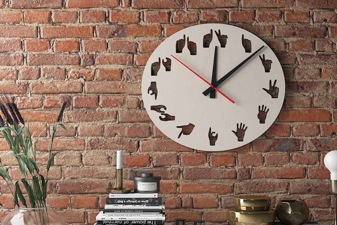 Intra απο ξύλο plywood 3mm-4mm πάχος – Ρολόι τοίχου Χειρός Νοηματικής Γλώσσας Art 242 Δίασταση  40x30 cm INTRAFABR-48372691