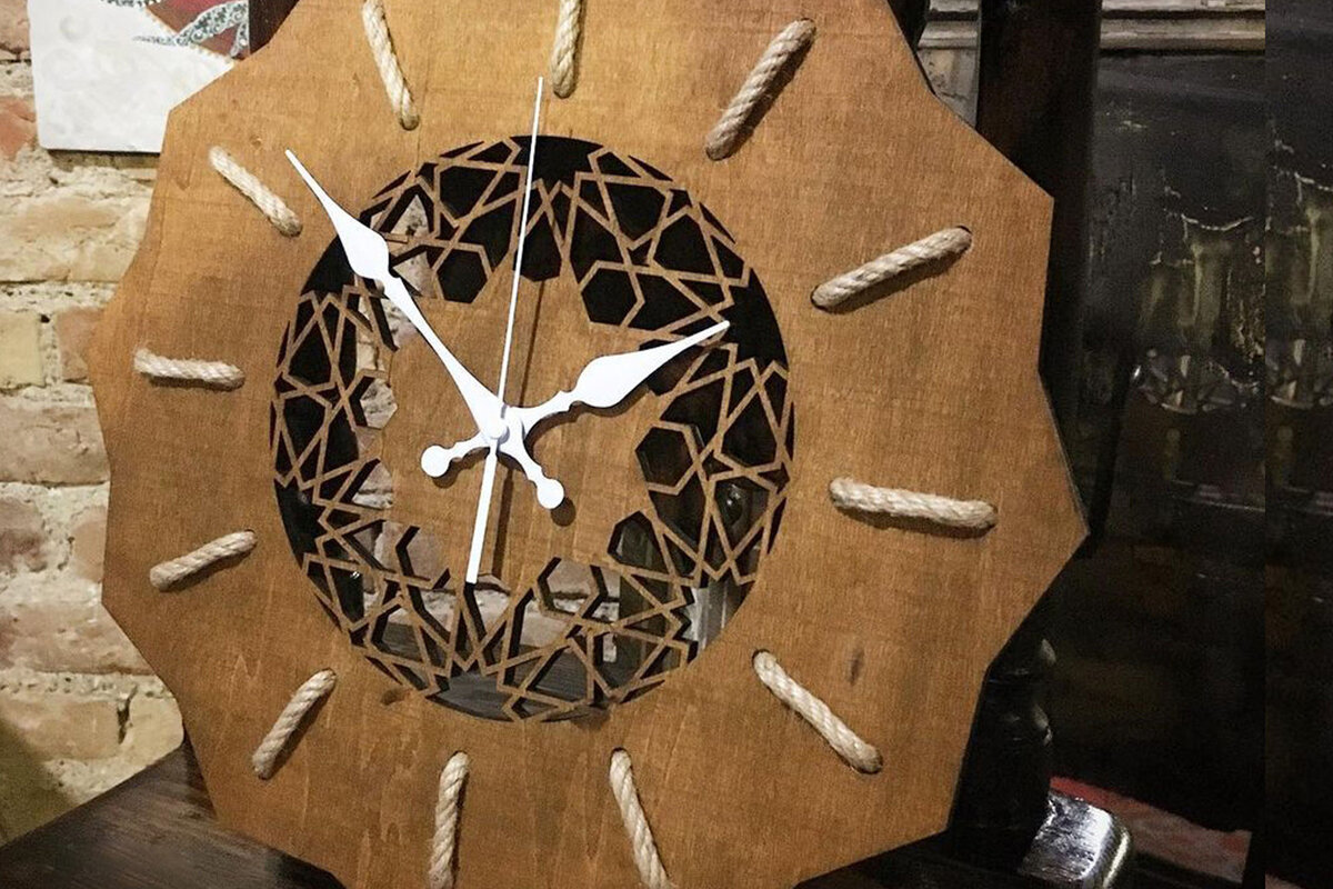 Intra απο ξύλο plywood 3mm-4mm πάχος – Ρολόι τοίχου Δίασταση  40x30 cm INTRAFABR-60922252