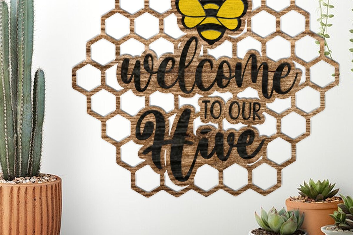 Intra απο ξύλο plywood 3mm-4mm πάχος – Καλώς ήρθατε στο Our Hive Honeycomb Sign Δίασταση  40x30 cm INTRAFABR-35358010