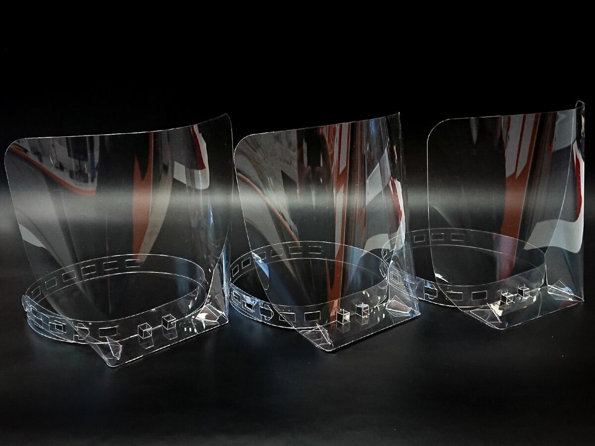 Intra απο ξύλο plywood 3mm-4mm πάχος - Ασπίδα πλήρους προσώπου Δίασταση 30x30 cm Intraeaxys-yon0q2g7