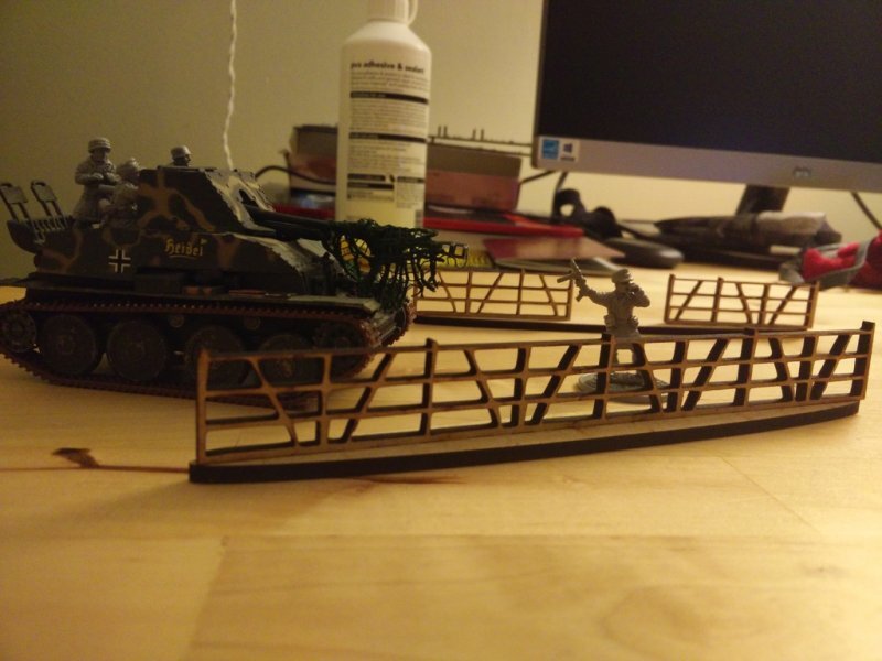 Intra απο ξύλο plywood 3mm-4mm πάχος - Μινιατούρες φράχτες 28mm Δίασταση 30x30 cm Intraeaxys-6o384wp1