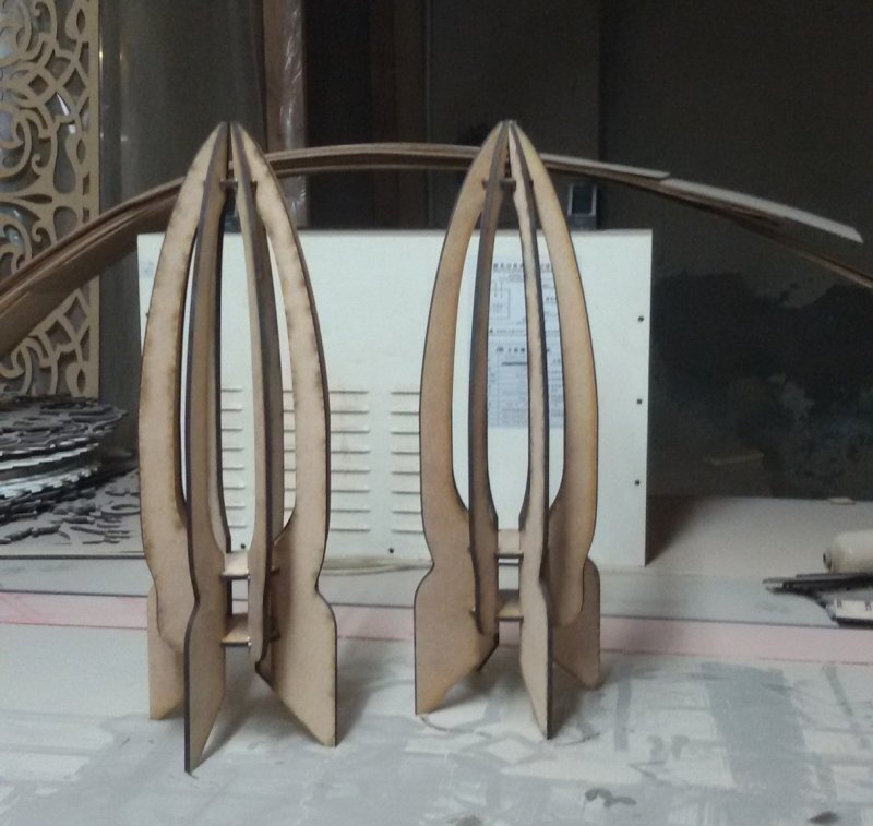 Intra απο ξύλο plywood 3mm-4mm πάχος - Ξύλινο παιχνίδι πυραύλων Δίασταση 30x30 cm Intraeaxys-joekrw5o