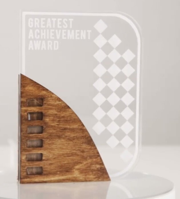 Intra απο ξύλο plywood 3mm-4mm πάχος - Acrylic & Wood Trophy Δίασταση 20x20 cm Intraeaxys-eo0qxx31