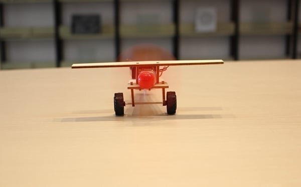 Intra απο ξύλο plywood 3mm-4mm πάχος - Ηλεκτρικό ανεμόπτερο Δίασταση 30x30 cm Intraeaxys-eox8lnx1