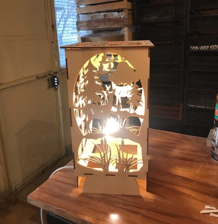 Intra απο ξύλο plywood 3mm-4mm πάχος - Φωτιστικό νύχτας Bambi Forest Δίασταση 30x30 cm Intraeaxys-075yx58o