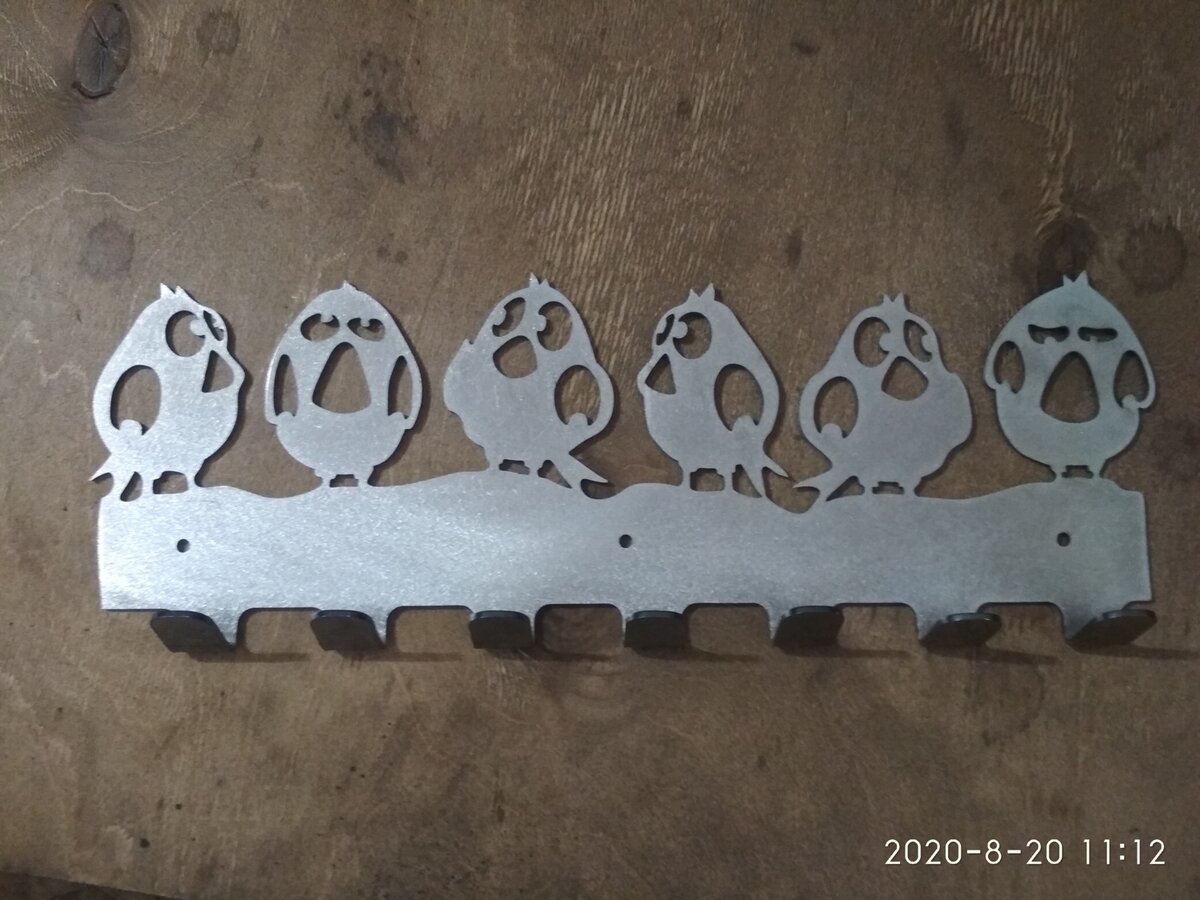 Intra απο ξύλο plywood 3mm-4mm πάχος - Κρεμάστρα τοίχου Angry Birds Δίασταση 30x30 cm Intraeaxys-6o3y3vq7