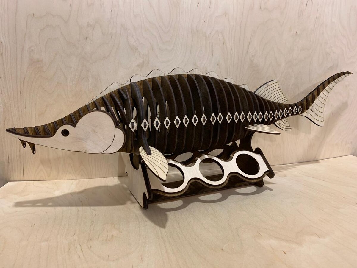 Intra απο ξύλο plywood 3mm-4mm πάχος - Θήκη Μπουκαλιού Κρασιού σε σχήμα ψαριού 3mm 6mm Δίασταση 30x30 cm Intraeaxys-joed94d1