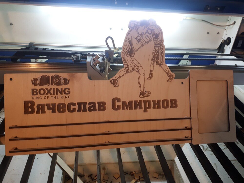 Intra απο ξύλο plywood 3mm-4mm πάχος - Κουτί Medalnitsa Δίασταση 30x30 cm Intraeaxys-eoxlxjqo