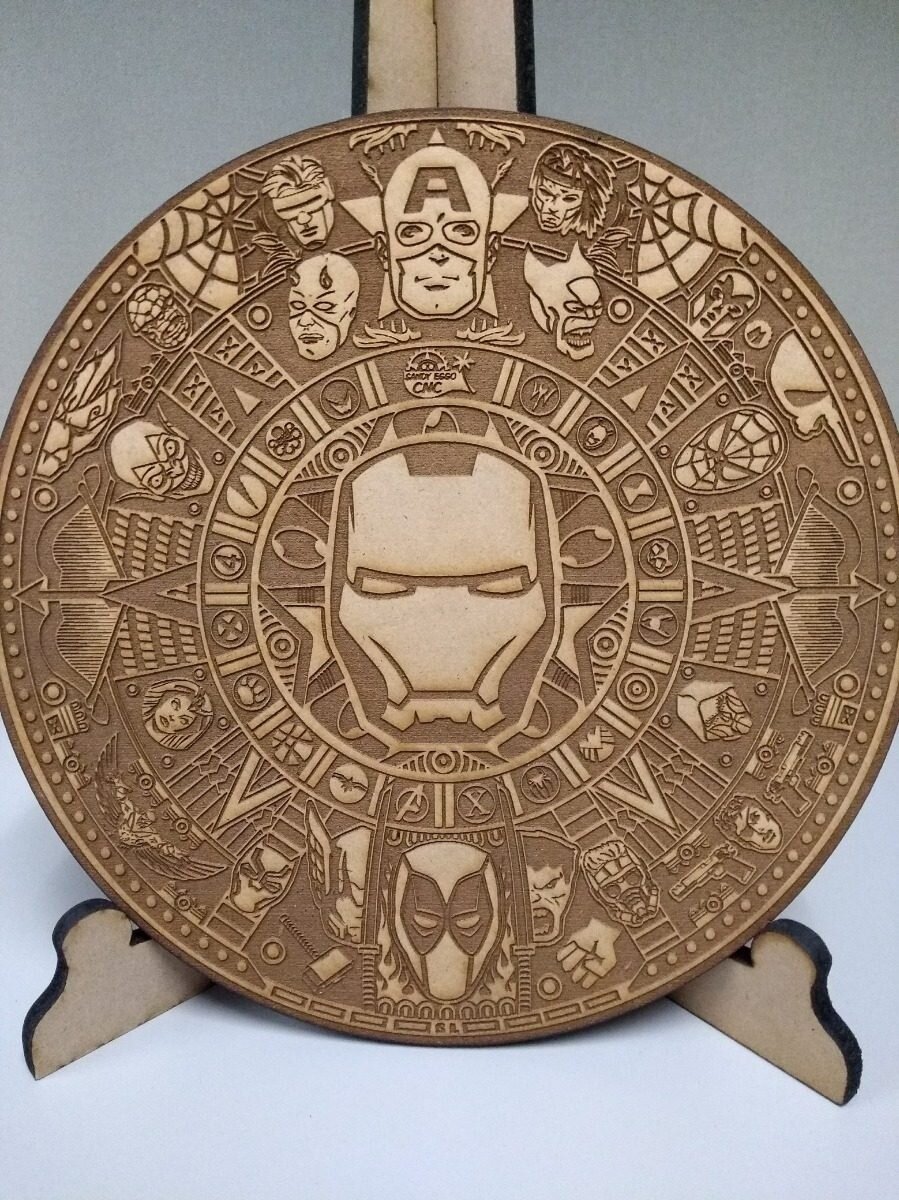 Intra απο ξύλο plywood 3mm-4mm πάχος - Χαραγμένο ημερολόγιο των Μάγια της Marvel Δίασταση 30x30 cm Intraeaxys-lopql067